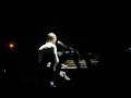 Chris Martin forgets lyrics for Trouble and instead plays The Hardest Part