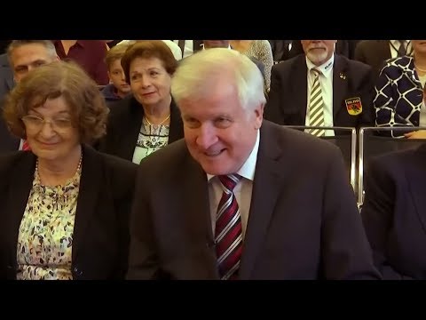 Seehofer will Abschiebungen von Straftäter und Gefä ...