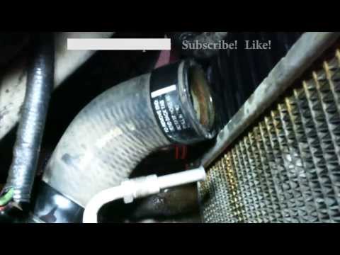 Radiator hose removal Ford Expedition 1997. Lower hose with no clamp