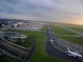 Enge Linkskurve und schnell mal gelandet (kommen von Süden aus Richtung Köln). Die Boeings und Airbusse staunen wohl nicht schlecht. Unconventional approach to Duesseldorf airport.