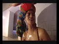 Konnie Huq in sauna