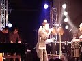 film� � vauvert, pr�s de n�mes, le 24 janvier 2004 pour la f�te � higelin en duo avec le chanteur des matchboxx, david courtin.