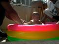 videos de hayle in her pool chilliando style