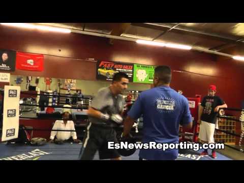 Manny - In this http://www.esnewsreporting.com video we take a look at the story behind the story. EsNews is a sports channel talking to stars, celebs, trainers, fan...