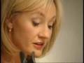 Rowling leyendo Beedle el Bardo