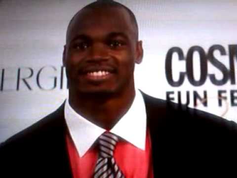 *NEW* ADRIAN PETERSON'S SEAFOOD ALLERGY SENT TO ER