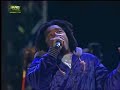 da weasel - 8 naipes + toque toque  @ creamfields 2007

eu preciso de sentir aquele toque feminino, imagino
que me possas entender erradamente ent�o declino
qualquer inten��o que n�o a de trocar uma impress�o
opini�o, informa��o, e, quem sabe, emo��o?
hora e meia de concerto e tou meio estourado
preciso de um cigarro, sentar um bocado:
fica do meu lado porque tou interessado
em quase tudo menos sexo sem significado, ent�o
