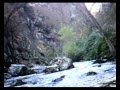 discesa in kayak della gola di frasassi