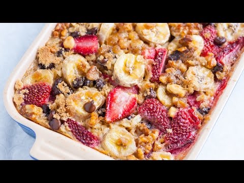Oatmeal - For Full Strawberry Baked Oatmeal Recipe: http://www.inspiredtaste.net/9928/baked-oatmeal-with-strawberries-banana-and-chocolate-recipe/ This extra easy bake...