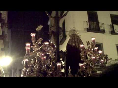 semana santa sevilla 2010 salida de las tres caidas de triana. Las Tres Caidas interpreta la