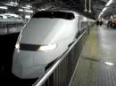 Shinkansen trains arrival and departure at Shin-osaka sta.