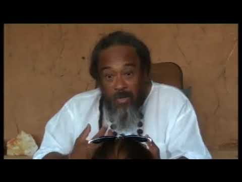 Mooji Video: When You Are Empty the Universe is Free to Express