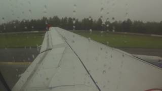 Взлет самолета в аэропорту Пулково. Под видео показывается скорость и