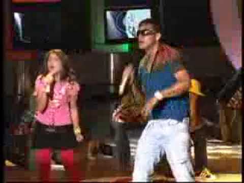 Makano Feat Monica Nieto Su Nombre En Mi Cuaderno Show De Muevelo Makano