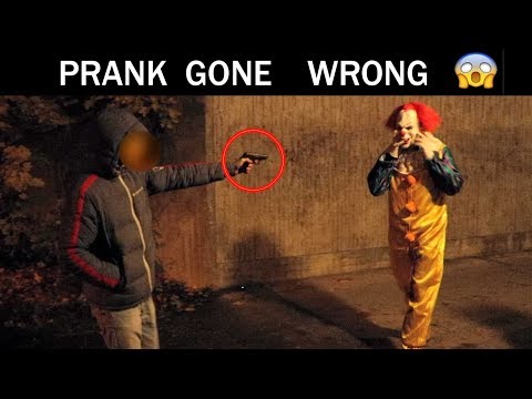 Halloween PRANK Gone Wrong 😱-Julien Magic