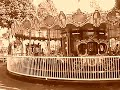 メリーゴーランド (Vivitar ViviCam 8027)