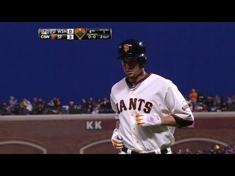Video: WSH@SF: Giants pad lead on Vogelsong's squeeze bunt