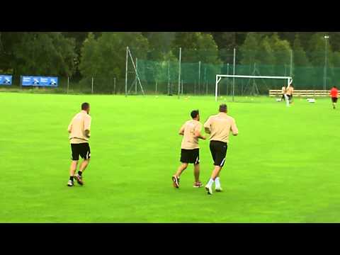 «Ποδαρικό» στο Ζέεφελντ! (vids & pics) «Ποδαρικό» στο Ζέεφελντ! (vids & pics)