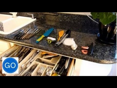 how to organize kitchen utensil drawer