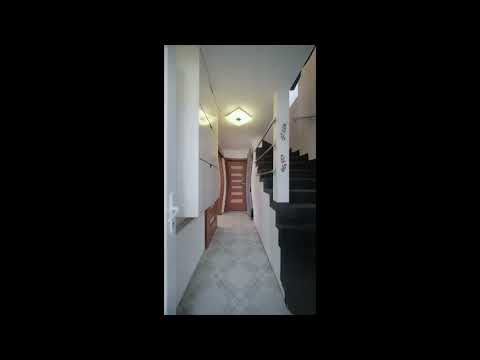 Video Rodinný dvojdomek se zahradou a bazénem v Průhonicích