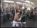 PACQUIAO TRAINS FOR DE LA HOYA