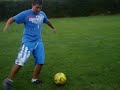 Jugant a Futbol a la Torre deL Ruben