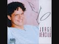 Composição : Marcelo Miranda / Jorge Vercillo Aonde cresci Do que já vivi Não me lembro de nada na vida Que mais se pareça com amor Como lembro de ti Na minha ilusão O seu coração É a peça perdida No quebra-cabeças daquela emoção Que um dia perdi Flor, Minha vida tá despetalada sem teu amor E parece que nada vai mudar Chuva que cai sem parar Deixa no canto do peito Esse gosto de dor Vem, Eu guardei o meu tempo de vida Pra mais ninguém Seja fogo de palha ou seja amor Seja do jeito que for Só de pensar em você Já me faz tanto bem