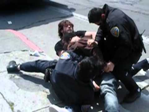 featured BJJ INSTRUCTOR HELPS COPS IN FIGHT photo