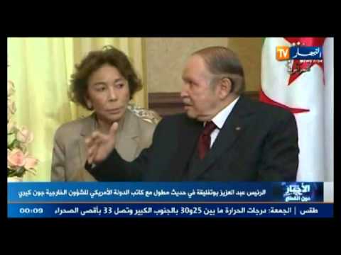 الرئيس عبد العزيز بوتفليقة يظهر بصحة جيدة لدى استقباله لكاتب الدولة الامريكي جون كيري
