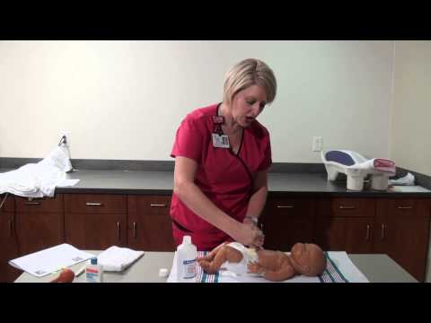 how to properly clean umbilical cord