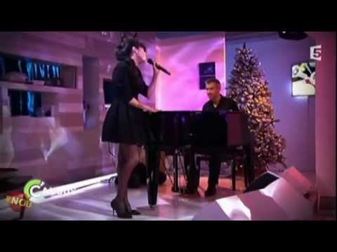 Nolwenn Leroy chante Tri Martolod dans C à Vous sur France 5