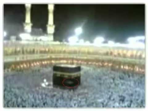 mojza - Mojza KHANNA KABBA main farishtey uttar rahe hain aur wapas ja rahe hain Allah ke shan.movie uploaded by Farooq Malik in Greece belonged Hunterpur Sialkot Pa...