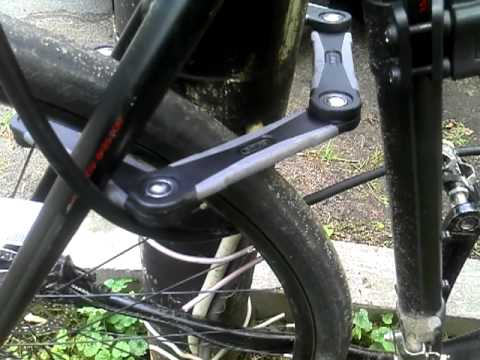 how to fit a d'lock to a bike