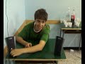 Un mio amico coglions che alza e abbassa il volume della musica a scuola