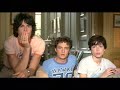 Un film de Frédéric Berthe avec Michel Blanc, Théo Frilet, valentine Catzéflis, Arthur Dupont, Julia Piaton et Bernadette Lafont A quelques jours du bac, un lycéen décide de régler ses comptes avec le professeur le plus vache du lycée. Pas de chance, celui-ci est membre du jury aux oraux ! Pire, il est le père de la jeune inconnue dont notre héros est tombé amoureux au détour d'une soirée... Gagnez un scooter Aprilia en jouant sur le site officiel ! www.nos18ans-lefilm.com