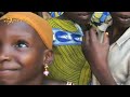 La prevenzione della malnutrizione infantile e la distribuzione delle farine iperproteiche. In Benin oltre il 30% dei bambini da 0 a 5 anni soffre di malnutrizione cronica Il progetto di Intervita vuole ripristinare la piena funzionalità della fabbrica di farine iperproteiche e vitaminizzate di Porto Novo attraverso la distribuzione di un pasto quotidiano preparato con farine arricchite, in dieci scuole nei Dipartimenti dell'Ouemé e del Plateau.
