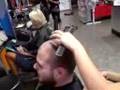 Kreissäge beim Friseur