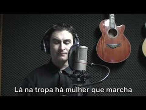 Pika Ferreira canta "Mulher que marcha"