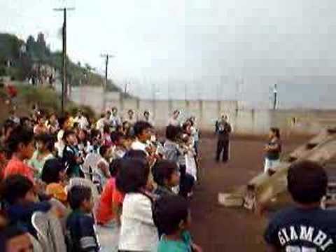 Payaso Chitin canta/ Chitin the ...