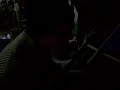 el ruso toca la guitarrita