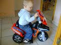 Mathis et sa moto electrique