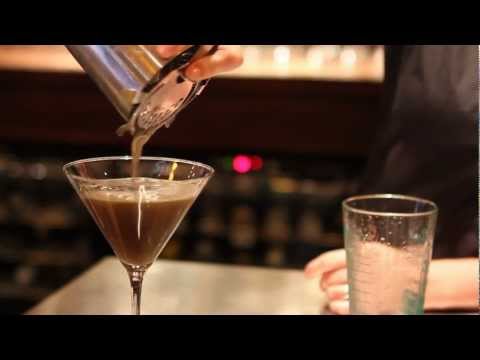 DelawareonlineTV - Domaine Hudson bartender Melinda Endicott demonstrates how to make the Aviator. 7/20/12 Camera: Ashley Barnas & Dawn Sentner Editor: Ashley Barnas Music: Kev...