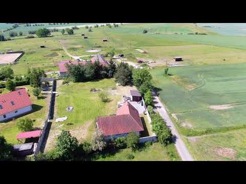 Video Prodej stavebního pozemku 1 414 m² – Bohumileč, výhled na Kunětickou horu