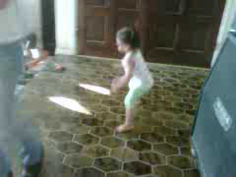 Shae giggin Children dancing