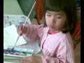 video de nens de p3 pintant