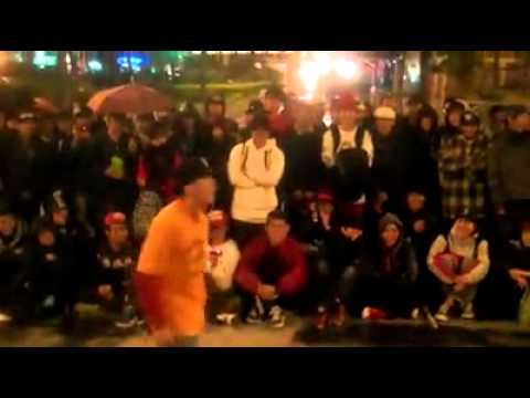 Bboy BORN(RIVERS) vs Bboy WHACKO(FWR) Culture Shock Taiwan Up-Rock Battle Final 2011