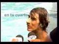 Charly Garcia tirandose del Hotel Aconcagua en Mendoza
