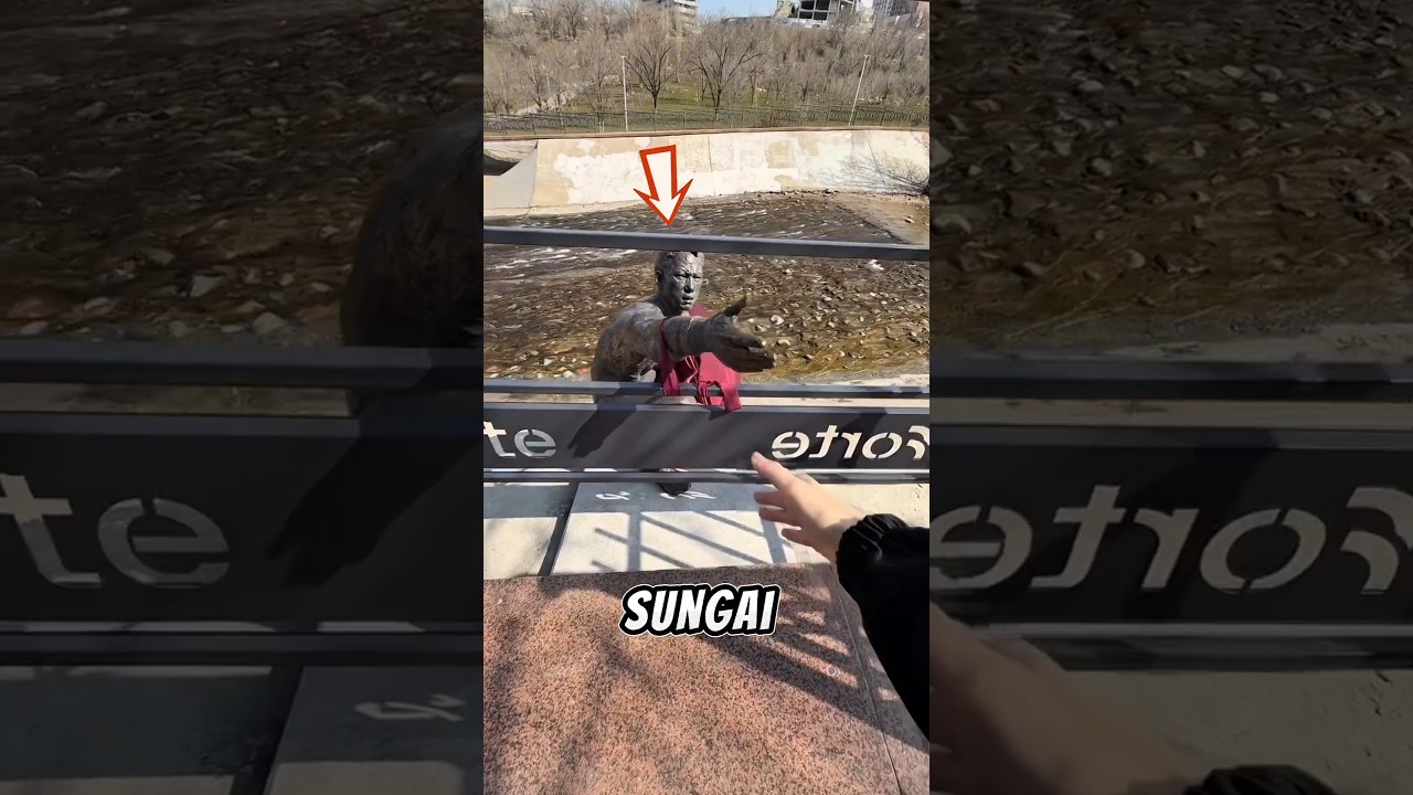 Patung Aneh di Pinggir Sungai… Rahasianya Tak Terduga ⁉️😱#shorts