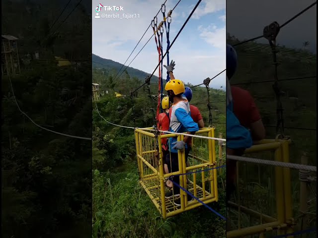 Wahana Triangle, di Umbul Sidomukti