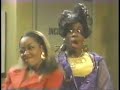 sheneneh in the hall with gina and pam after winning a weave award.